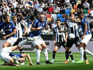 Pasukan Udinese melakukan epic comeback di Stadion Friuli ketika menjamu Inter Milan dalam lanjutan Liga Italia 2022/2023, Minggu (18/9/2022). Pasukan A Sottil menang 3-1.