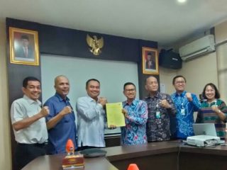 Persatuan Wartawan Indonesia (PWI) Sumut melaksanakan kerja sama dengan Kantor Wilayah (Kanwil) Badan Penyelenggara Jaminan Sosial (BPJS) Ketenagakerjaan terkait Jaminan Kecelakaan Kerja (JKK) dan Jaminan Kematian (JKM) untuk seluruh anggotanya di kantor BPJS Ketenagakerjaan, Jalan Pattimura Medan, Kamis (22/9/2022).
