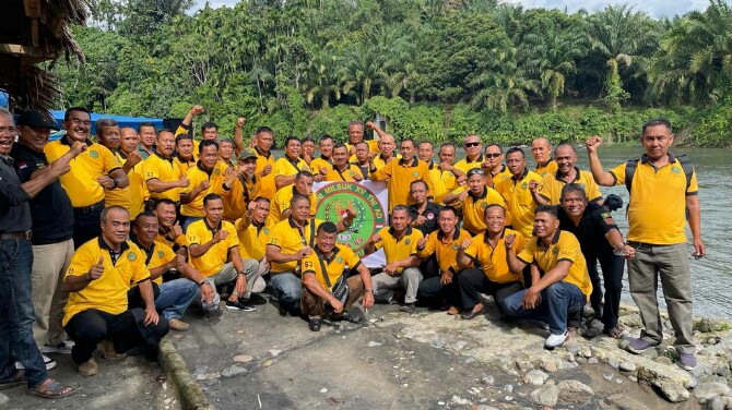 Reuni keluarga besar alumni tamtama militer sukarela (Milsuk) XV TNI Angkatan Darat (AD) ke-33 di Namu Sira-sira, Langkat beberapa hari lalu berlangsung hangat dan penuh kekeluargaan.