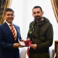 Wakil Menteri Luar Negeri, Mykola S. Tochitskyy telah menyematkan penghargaan Order of Merit Tingkat III dari Presiden Ukraina, Volodymyr Zelenskyy kepada Yuddy Chrisnandi (Dubes RI untuk Ukraina (2017-2021)