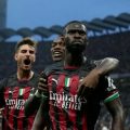 Pemain AC Milan merayakan gol F Tomori ke gawang Juventus