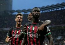 Pemain AC Milan merayakan gol F Tomori ke gawang Juventus