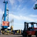Subholding PT Pelabuhan Indonesia (Persero) yang mengelola segmen non-petikemas yaitu PT Pelindo Multi Terminal / SPMT mendatangkan 1 unit alat bongkar muat Harbour Mobile Crane (HMC) yang beroperasi 30 September 2022 di Dermaga Hatta, SPMT Branch Pelabuhan Makassar