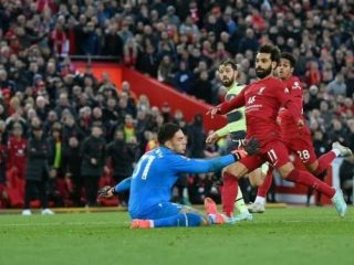 Gol Mohammed Salah dimenit 76 cukup membawa Liverpool meraih poin penting di kandang sendiri kala menjamu Manchester City dalam lanjutan Liga Inggris, Minggu (16/10/2022)