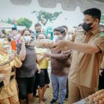 Walikota Medan, Bobby Afif Nasution dan jajarannya membuka pasar murah menyambut Deepavali.