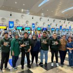 Tim PPDS Obgin FK USU berfoto bersama sebelum berangkat ke Lisbon, Portugal, dari Bandara Internasional Kualanamu, Minggu (23/10/2022).