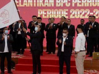 Gus Irawan Pasaribu dilantik sebagai ketua Perhimpunan Hubungan Masyarakat (Perhumas) Kota Medan. Pelantikan tersebut disaksikan Gubernur Sumatera Utara (Gubsu) Edy Rahmayadi.