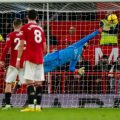 Penjaga gawang Manchester United, David de Gea tampil sebagai man of the match ketika timnya menjamu West Ham United di Stadion Old Trafford, Minggu (30/10/2022).