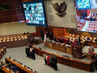 DPR RI mengesahkan 9 anggota Komnas HAM periode 2022-2027