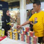 Teh Butong dan Teh Tobasari hadir di Pusat Pasar Medan sebagai wujud dukungan PTP Nusantara IV terhadap upaya pengembangan UMKM (usaha mikro, kecil dan menengah).