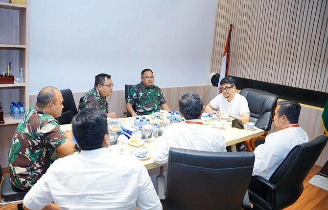 Danlantamal l Belawan Laksamana Pertama TNI Johanes Djanarko Wibowo menyampaikan, pihaknya siap berkolaborasi dengan Pemko Medan dalam mengatasi persoalan banjir rob di Belawan.
