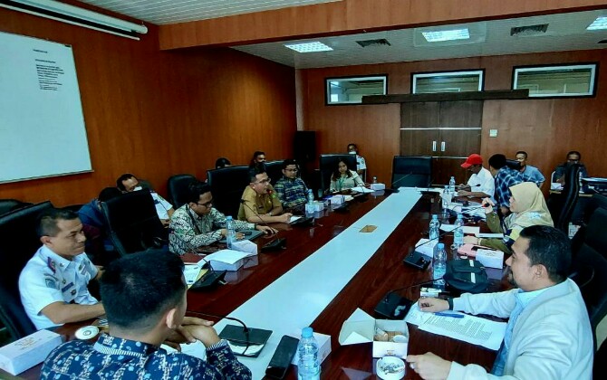 Suasana RDP Komisi III dengan Kadishub Kota Medan, Iswar Lubis, Selasa (8/11/2022)