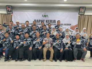 Dekan Fakultas Ilmu Sosial UIN Sumatera Utara Prof. Dr. Abdurrahman, meminta pimpinan program studi memaksimalkan pelayanan pada mahasiswa untuk memastikan kualitas FIS dan UIN Sumut pada umumnya, tetap menjadi yang terbaik.