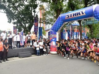 Ribuan peserta memeriahkan kegiatan Fun Run dan Fun Walk pada pergelaran HUTPHORIA HUT Ke 61 Bank Sumut yang digelar Minggu (13/11/2022).
