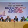 Usai membuka border bagi wisatawan asing, Malaysia tahun ini menargetkan kunjungan hingga 9,2 juta orang termasuk dengan strategi menggencarkan promo penjualan paket wisata di dua kota utama yaitu Jakarta dan Medan.
