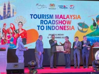 Di hadapan Kepala Dinas Kebudayaan dan Pariwisata Sumut Zumri Sulthony, Kementerian Pariwisata Malaysia dan Tourism Malaysia berjanji untuk turut mempromosikan obyek dan potensi wisata yang ada di Sumatera Utara.