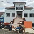 Gempa berkekuatan magnitudo 5,6 di wilayah Cianjur, Jawa Barat, Senin (21/11/2022) siang menghancurkan sejumlah rumah. Bahkan, menyebabkan longsor.