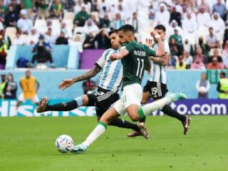 Timnas Arab Saudi sengaja mengejutkan berhasil mengalahkan Timnas Argentina 2-1 dalam laga penyisihan Grup C Piala Dunia 2022 di Stadion Lusail, Selasa (22/11/2022).
