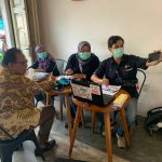 Ketua DPRD Sumatera Utara Baskami Ginting, mengikuti kegiatan donor darah pada acara bakti sosial bersama warga Kecamatan Medan Johor, Sabtu (26/11/2022).