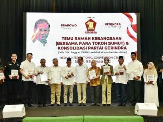 Ketua DPD Gerindra Sumut Gus Irawan Pasaribu menyampaikan bahwa saat ini Indonesia masih menghadapi banyak paradoks di tengah kekayaan sumber daya alam negara yang begitu besar.