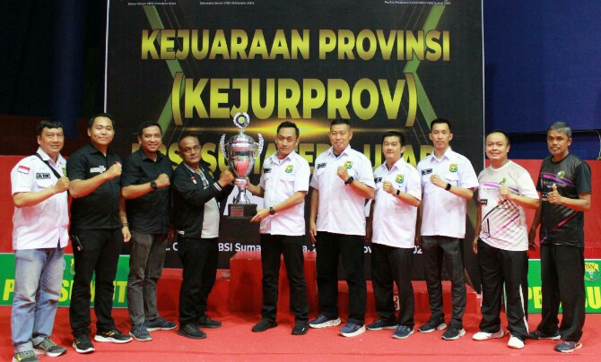 Atlet bulutangkis Kota Medan mendominasi Kejurprov Bulutangkis Sumatra Utara. Ini dibuktikan dengan meraih juara umum kejuaraan yang berlangsung di GOR PBSI Sumut mulai 25 sampai 29 November 2022.