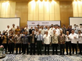 Komisi Pemberantasan Korupsi (KPK) menyebut sudah menindak 370-an pelaku usaha terlibat gratifikasi dan suap.