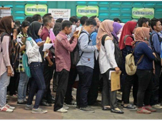 Jumlah pengangguran menurut data Badan Pusat Statistik (BPS) memang mengalami penurunan. Angka pengangguran terbuka periode 2020-2022 ini paling tinggi di wilayah Jawa barat.