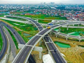 Ruas tol Trans Sumatera yang akan selesai bertambah jumlahnya. Kedua ruas tol tersebut adalah tol Kuala Tanjung-Tebing Tinggi-Parapat dan Jalan Tol Indrapura-Kisaran.
