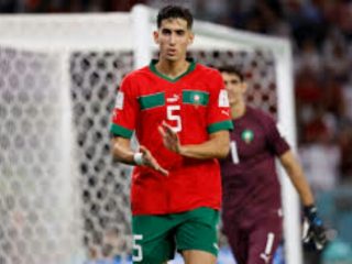 Nayef Aguerd akan menjadi andalan lini belakang Maroko saat melawan Portugal di babak 8 besar