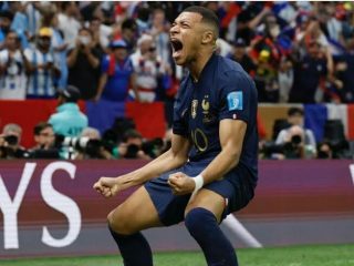 Mbappe saat mencetak gol ke gawang Argentina