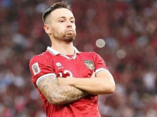 Unggul dalam jumlah pemain dan juga penguasaan bola tak cukup membawa hasil maksimal bagi Timnas Indonesia kala menghadapi Timnas Thailand dalam penyisihan Grup A Piala AFF di Stadion Gelora Bung Karno, Kamis (29/12/2022). Fachruddin dan kawan kawan hanya bermain imbang 1-1.