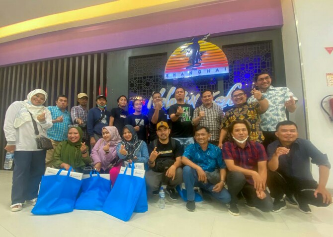 Menutup 2022, PT Inalum (persero) melakukan tradisi silatirrahim dengan para jurnalis di Sumatera Utara dengan nonton bioskop bareng dan makan bersama di Center Point Mall, Jumat (30/12/2022).