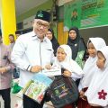 Pengurus Daerah (PD) Al Washliyah Kota Medan bekerjasama dengan Badan Amil Zakat Nasional (Baznas) Kota Medan menyalurkan 550 paket bantuan kepada mustahik.