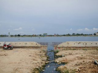 Warga Kecamatan Medan Labuhan berharap pengerjaan Danau Laguna sebagai kolam retensi yang dilakukan Pemko Medan rampung tahun ini. Foto: Dinas Kominfo Kota Medan