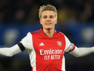 Pemain Tengah Arsenal, Odegaard siap memberikan kejutan bagi Manchester United di Emirates Stadium dalam lanjutan Liga Inggris, Minggu (22/1/2023). Foto : google