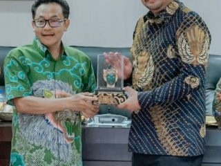 Walikota Malang Minta Masukan Bobby Nasution Tingkatkan PAD Retribusi Parkir Tepi Jalan