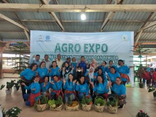 Yayasan Fajar Sejahtera Indonesia (YAFSI) menyelenggarakan kegiatan Agro Expo dengan menampilkan pameran produk pertanian yang meliputi hasil perkebunan yang ada di Desa Semangat, seperti sayur-mayur, buah-buahan, dan makanan olahan.