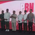 Menteri Pertahanan, Prabowo Subianto berfoto bersama dengan Walikota Medan, Bobby Afif Nasution, Gubernur Sumatera Utara, Edy Rahmayadi dan unsur Forkopimda MEDAN di peluncuran Program Pemuda Bela Negara di Gedung Pelindo I Belawan, Sabtu (28/1/2023). Foto: kaldera/reza