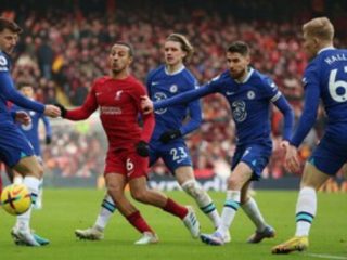 Liverpool dan Chelsea bermain imbang dalam lanjutan Liga Inggris di Stadion Anfield, Sabtu (21/1) malam waktu Indonesia.