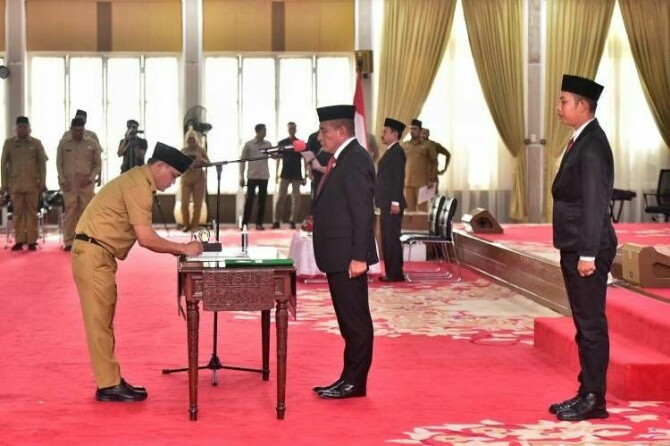 Pengambilan sumpah dan pelantikan 911 pejabat eselon III dan IV Pemprov Sumatera Utara, oleh Gubernur Sumut Edy Rahmayadi, Selasa (21/02/2023)