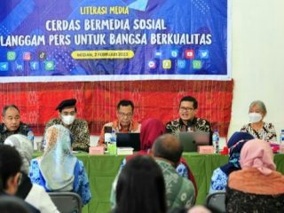 Sekolah Tinggi Ilmu Komunikasi "Pembangunan" (STIK-P) Medan bekerja sama dengan Lembaga Pers Dr Soetomo menggelar seminar nasional seputar Literasi Media dengan tema "Cerdas Bermedia Sosial Langgam Pers Untuk Bangsa Berkualitas", Kamis (2/2/2023).
