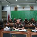 Kejaksaan Tinggi Sumatera Utara menghentikan penuntutan perkara penganiayaan yang diusulkan Kejari Batubara setelah sebelumnya dilakukan ekspose kepada Jaksa Agung Muda Pidana Umum (JAM Pidum) Kejagung RI Dr. Fadil Zumhana, didampingi Direktur TP Oharda Agnes Triani, SH, MH Selasa (7/2/2023).