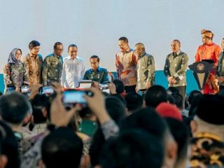 https://kaldera.id/featured/55969/presiden-sebut-dunia-pers-sedang-tidak-baik-baik-saja/