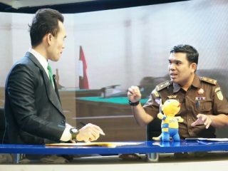 Kepala Kejaksaan Tinggi Sumatera Utara (Kajati Sumut) Idianto, SH,MH yang diwakili Kasi Penkum Kejati Sumut Yos A Tarigan,SH,MH menjadi narasumber pada acara dialog di Lembaga Penyiaran Publik TVRI Sumut, Senin (20/2/2023).