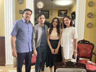 Karan S Walia (kiri), bersama Rizky Nazar dan pemeran lainnya akan beradu peran di film "Bismillah Kunikahi Suamimu". Film ini menjadi ajang comeback bagi Karan si aktor di era 1980an