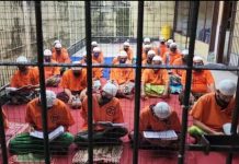 KPK memastikan hak para tahanan untuk menjalankan ibadah puasa di bulan Ramadan akan dipenuhi. Kegiatan salat Tarawih pun akan diadakan rutin selama Ramadan.