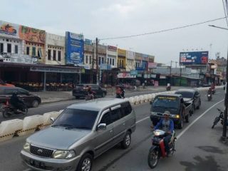 Anggota Komisi 4 DPRD Medan, Paul Mei Anton mengungkapkan, pemasangan pembatas jalan atau road barrier atau di Jalan Karya Wisata, Kecamatan Medan Johor bertujuan untuk mengurai kemacetan di kawasan tersebut.