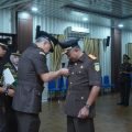 Kepala Kejaksaan Tinggi Sumatera Utara (Kajati Sumut) Idianto memimpin pelantikan, pengambilan sumpah, dan serah terima jabatan Wakil Kepala Kejaksaan Tinggi SumutAsnawi kepada Joko Purwanto di Kantor Kejati Sumut, Senin (27/3/2023).