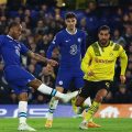 Pemain Chelesa, R Sterling melepaskan tembakan untuk menjebol gawang Dortmund di leg kedua Liga Champions di Stadion Stamford Bridge, Rabu (8/3/2023). Chelsea menang 2-0 dalam laga itu dan melaju ke babak selanjutnya. 