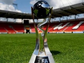 Indonesia dipastikan gagal menggelar Piala Dunia U-20 2023. Hal itu menyusul pertemuan antara Presiden FIFA, Gianni Infantino, dengan Ketua Umum PSSI, Erick Thohir.